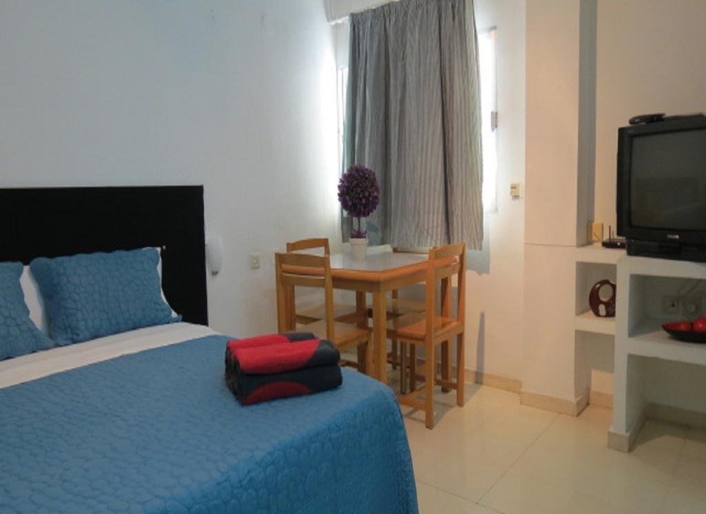 Comet Suites Almona グラナダ 部屋 写真
